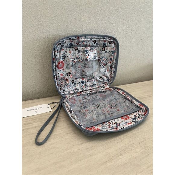 Vera Bradley Lighten Up Wipes Wipe Pouch Zen Gray Blue NWT - Picture 7 of 9